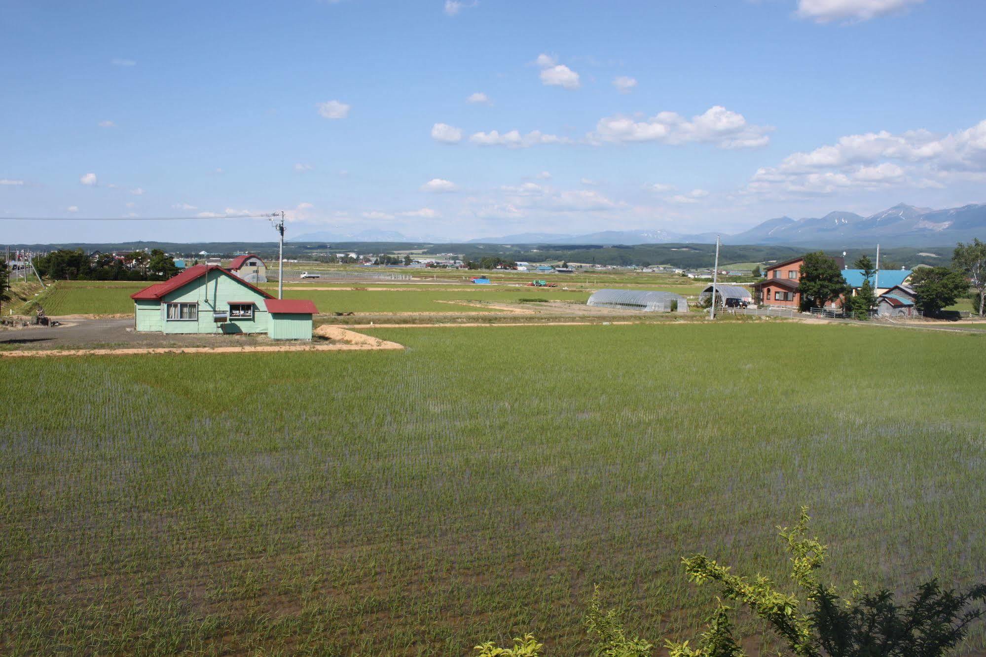 Petit Hotel Blanc Fleur Nakafurano Eksteriør billede